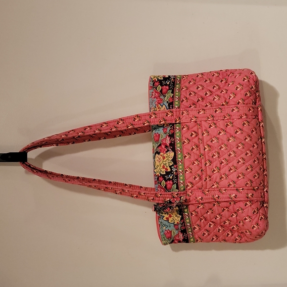 Vera Bradley Handbags - Vera Bradley Pretty in Pink Floral